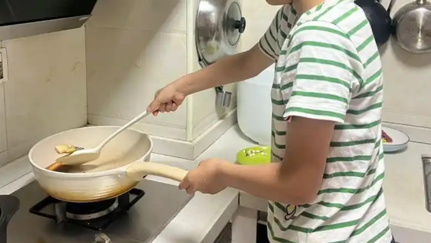 体重管理不是追求以瘦为美,奥门今晚开奖号码,精准解释落实及其象征意义_创意版V2.61